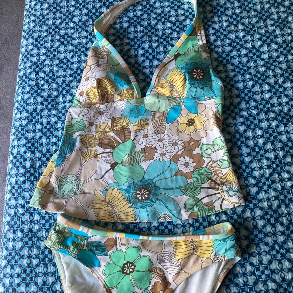 Cute vintage print bathing suit
